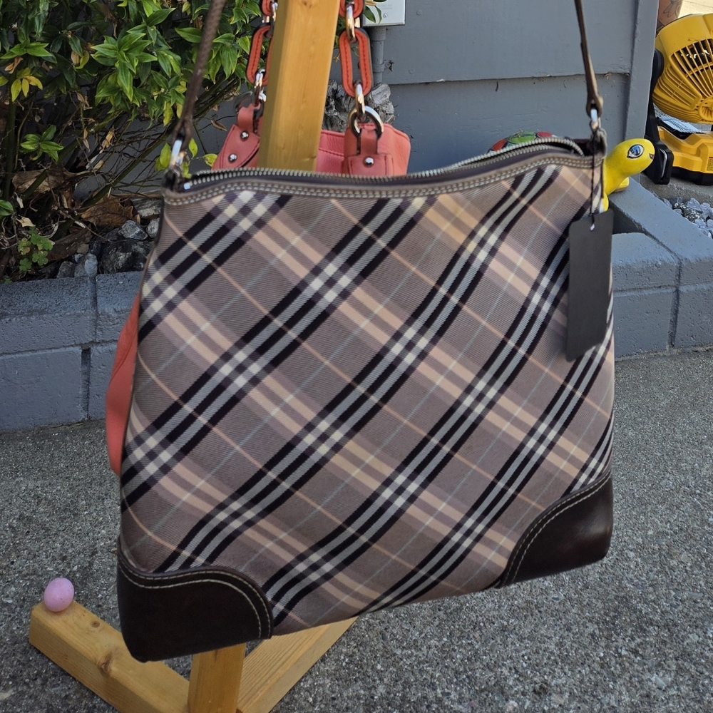 Burberry Blue Label Crossbody - Picture 4 of 7